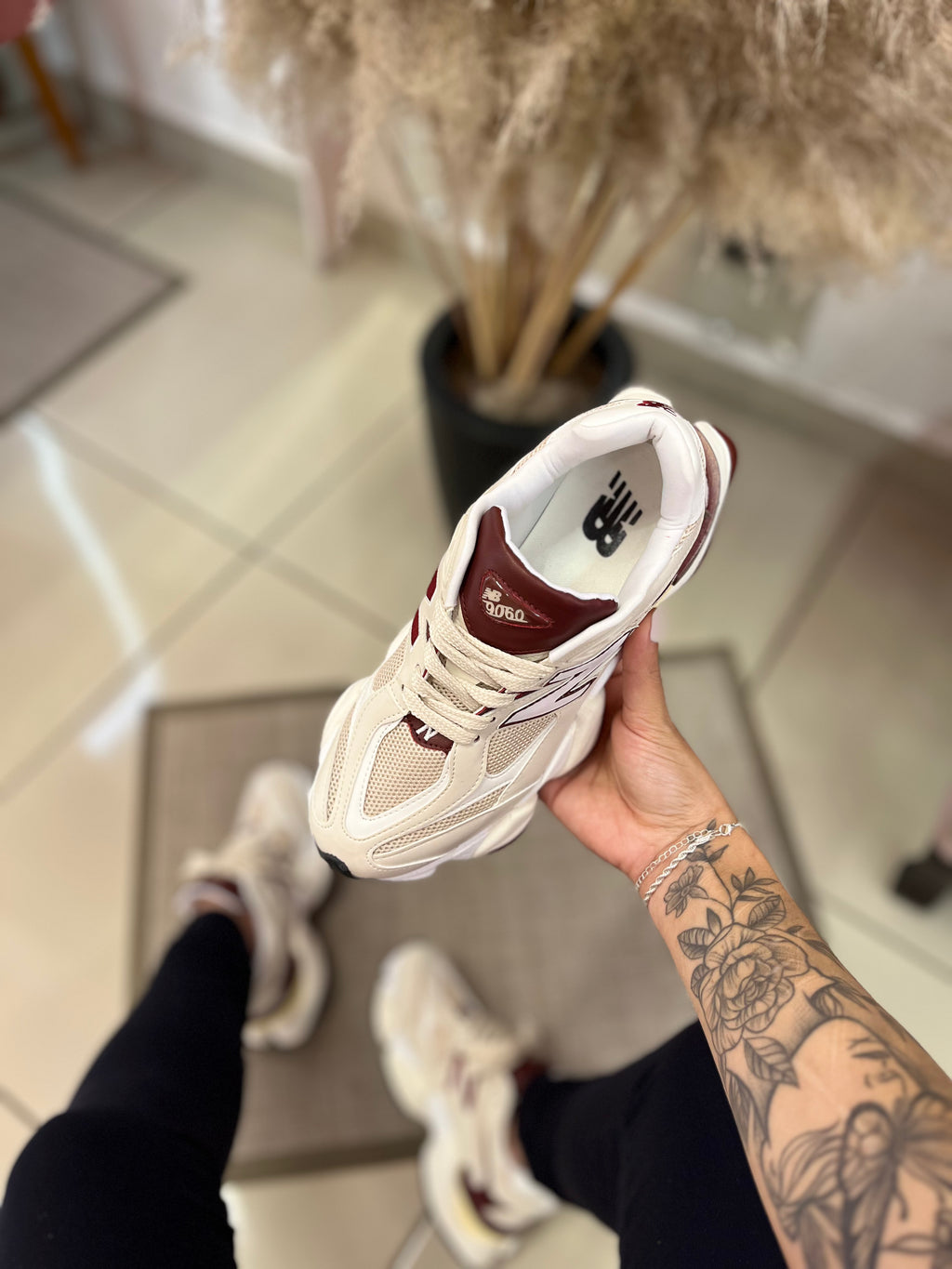 NEW BALANCE 9060 CHERRY /USE BELA MORENA
