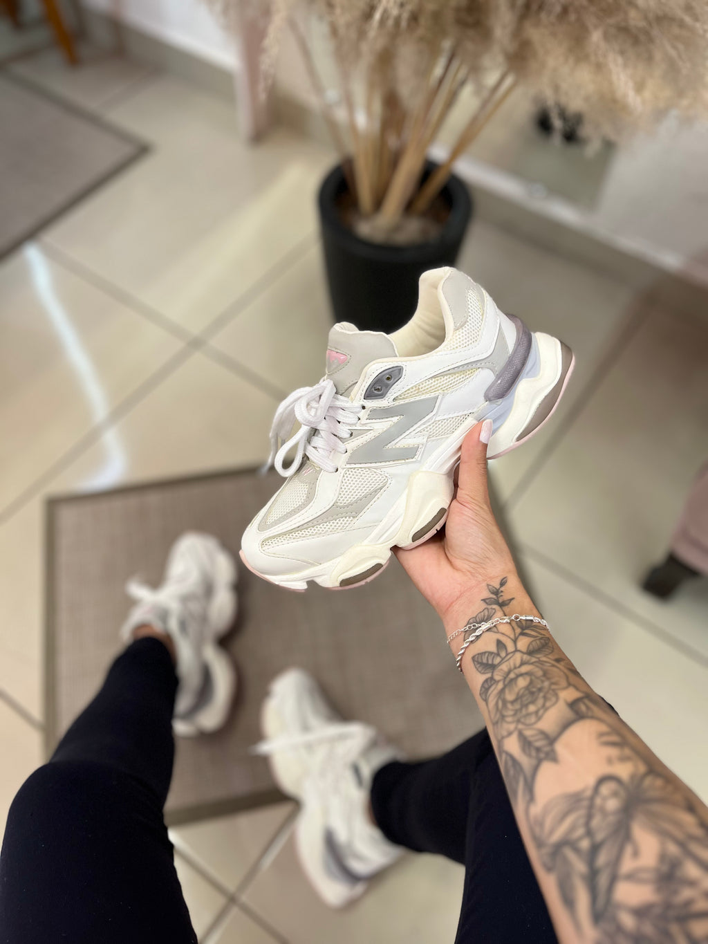 NEW BALANCE 9060 / USE BELA MORENA