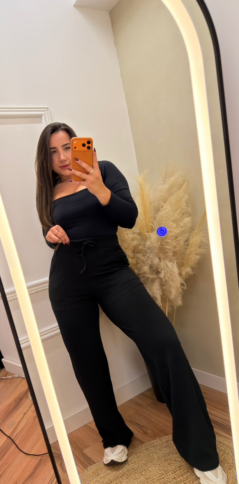WIDE BELA