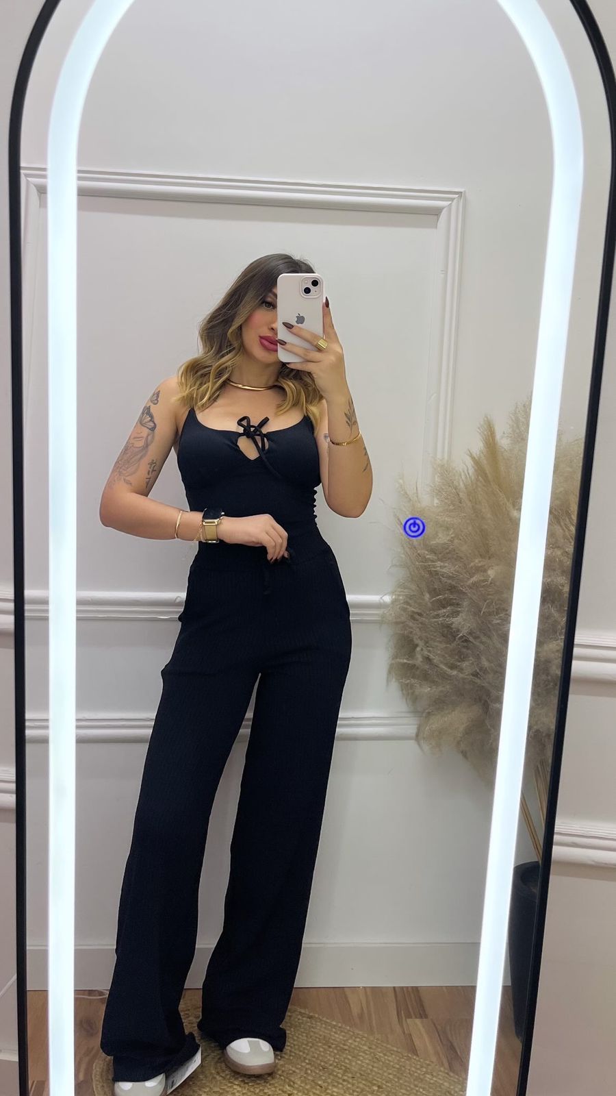 WIDE BELA